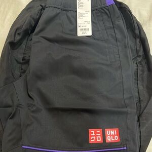 Uni Qlo men’s tennis shorts Medium